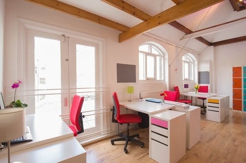Find Your Perfect Work Spot Hot Desks In London Conferento